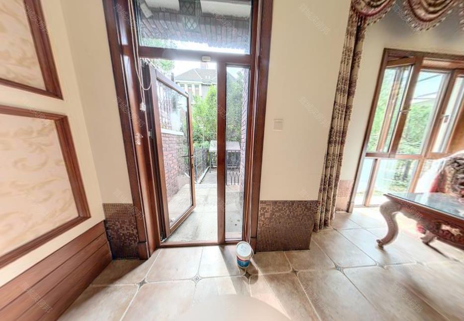 优选房源红墅1858(别墅)