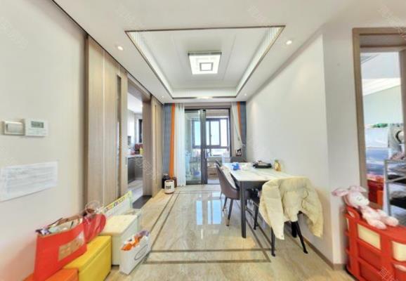 优选房源华亭首府