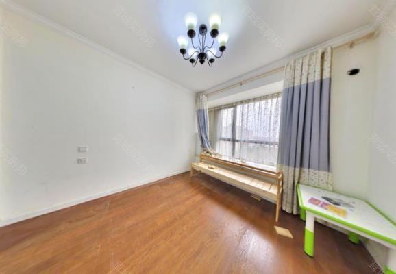 优选房源农房松江府