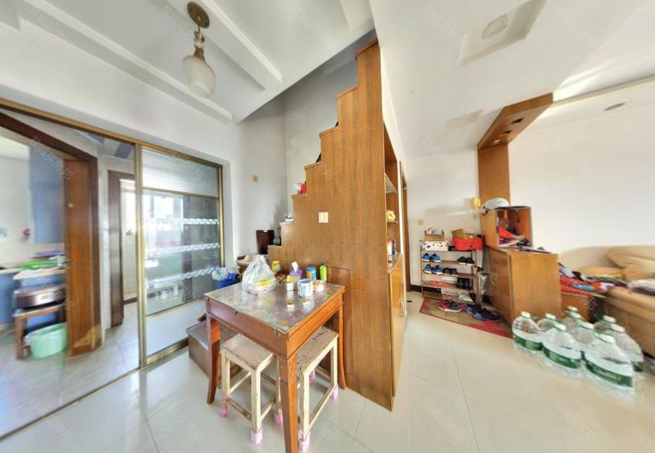 优选房源河畔雅苑