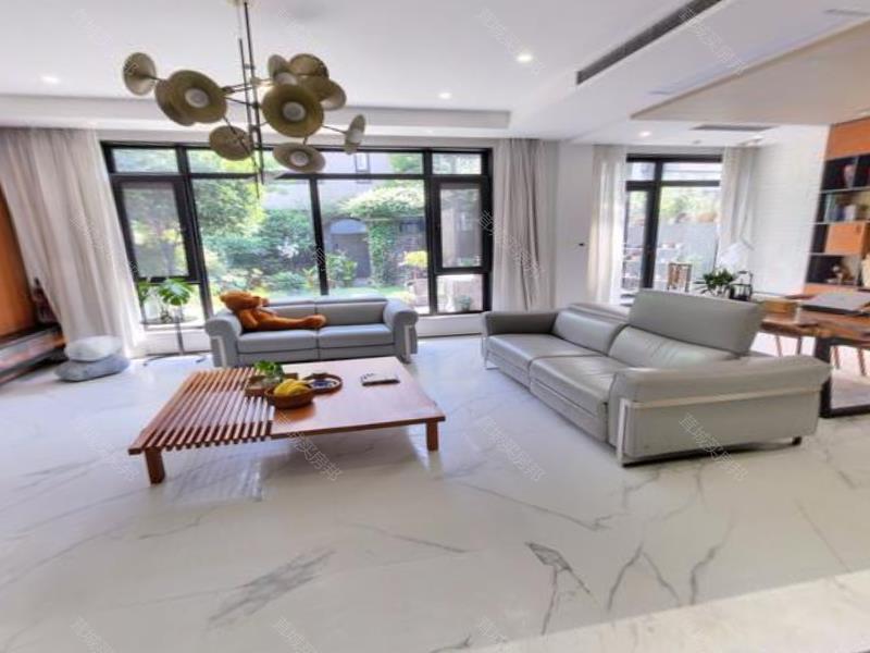 优选房源佘山珑原