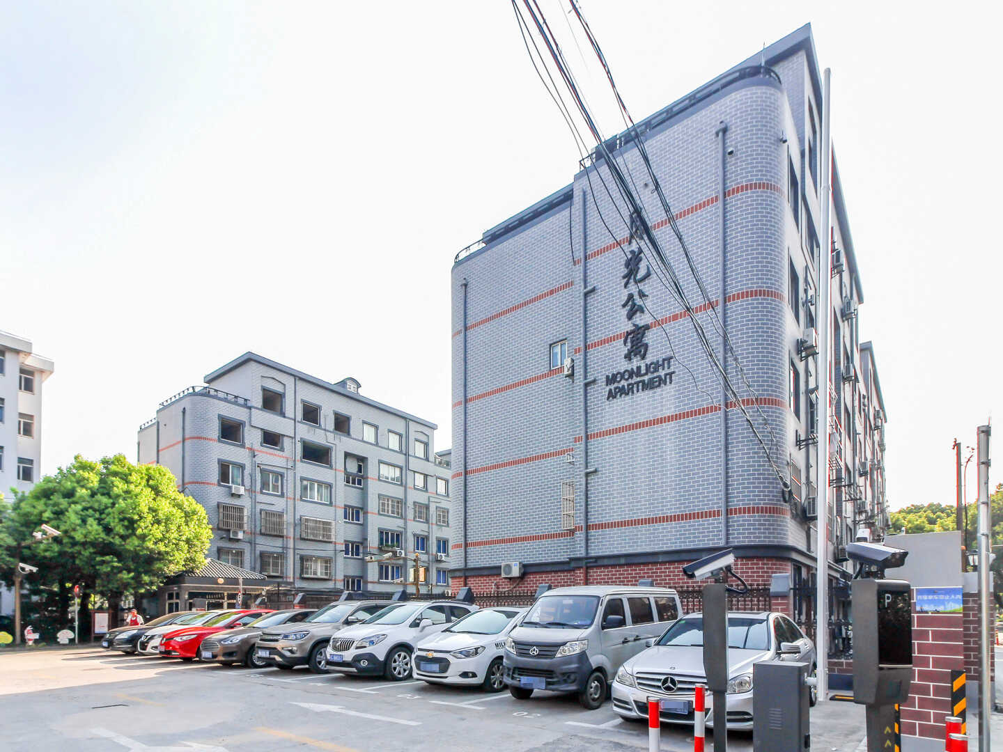 月光公寓（蓝天一村）